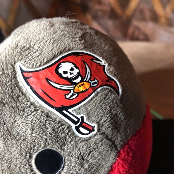 Round Buccaneers Plush Toy - Picture 9 of 11